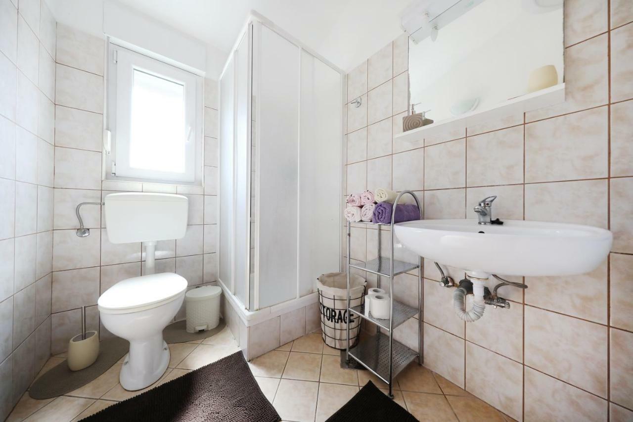 Apartmani Junto プレコ エクステリア 写真